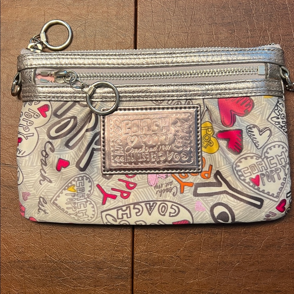 Never used COACH wristlets - Picture 2 of 3